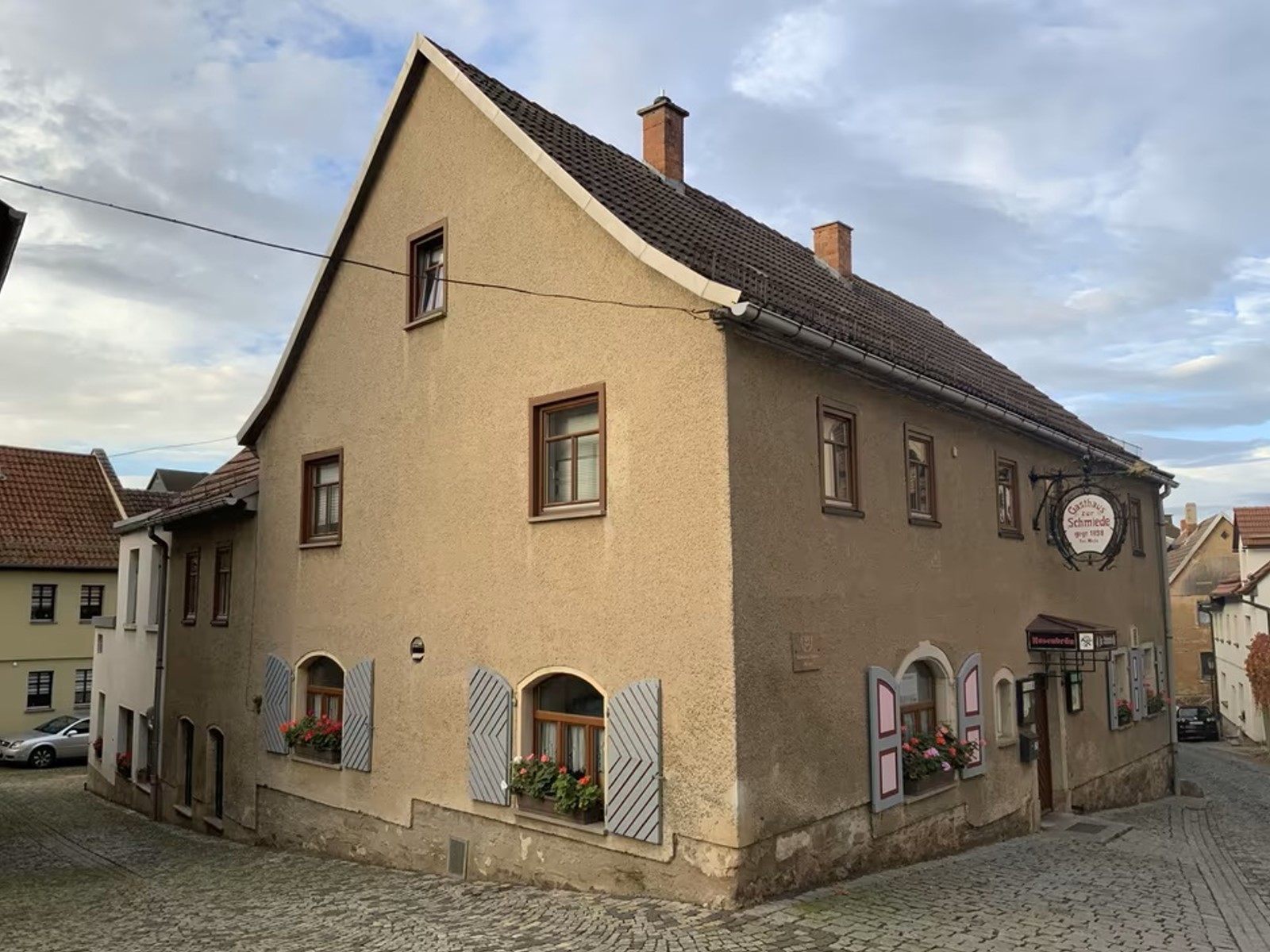 Biete - Gasthaus & Schmiede-1