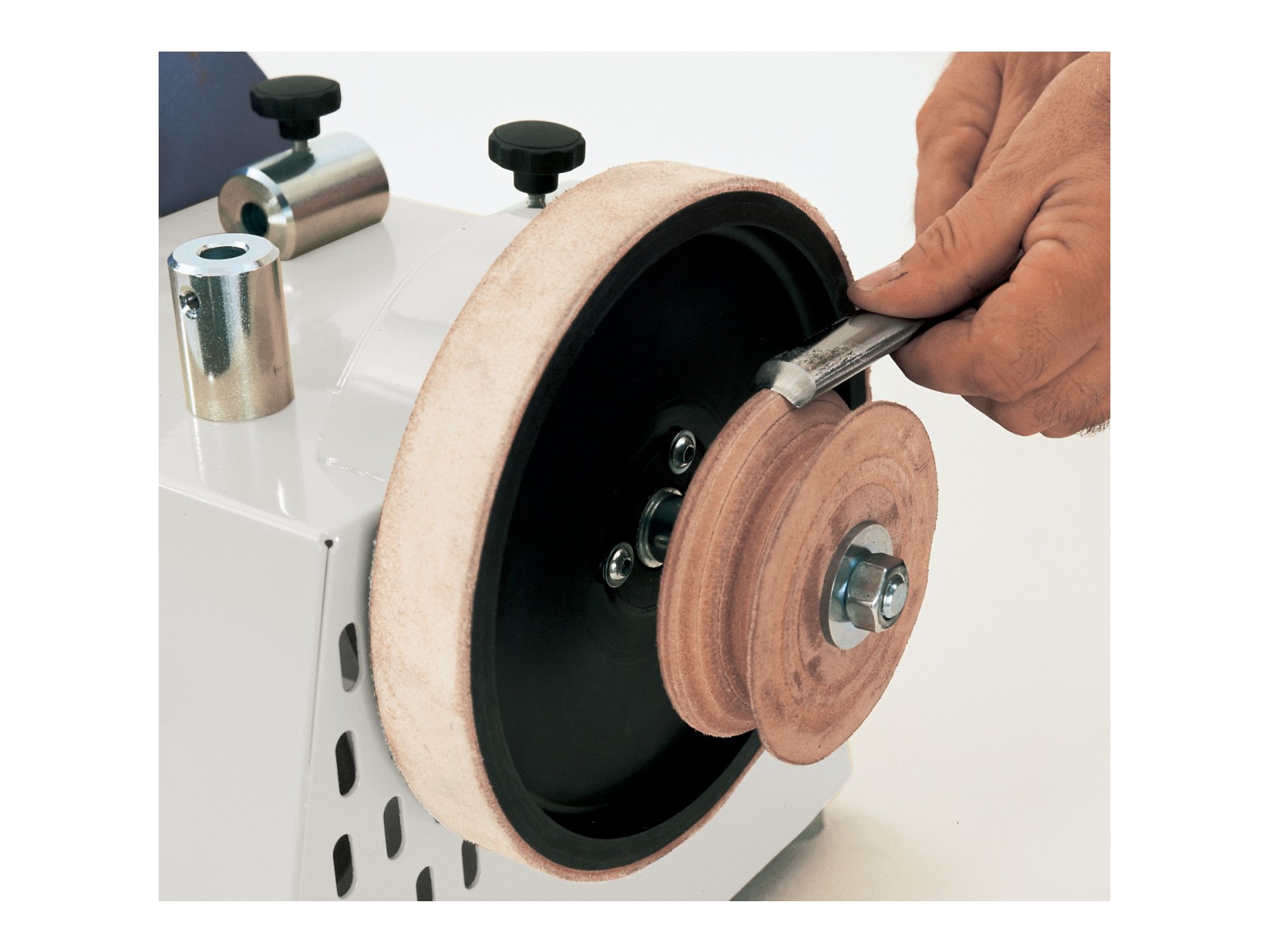 (BLOB)Leather honing disc profiled for NTS 255-2 (BLOB)Leather honing disc profiled for NTS 255-2