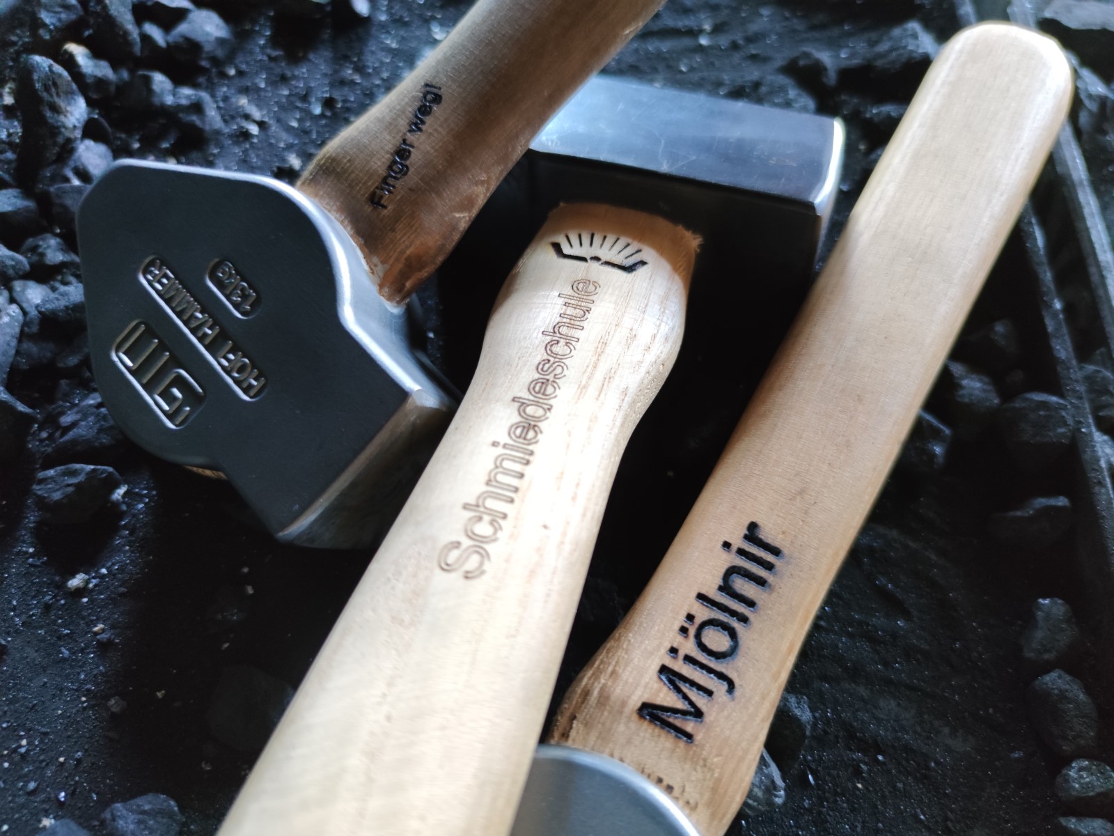 Individuelle Lasergravur für Hammer Stiel-1 Individuelle Lasergravur für Hammer Stiel-1