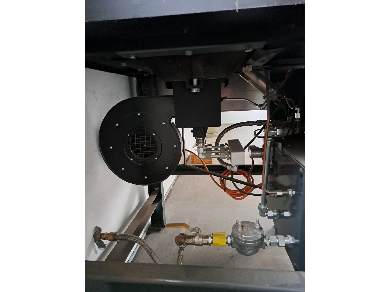 (BLOB)Biete -Gas Schmiedeherd G800 P - NEUWERTIG-4