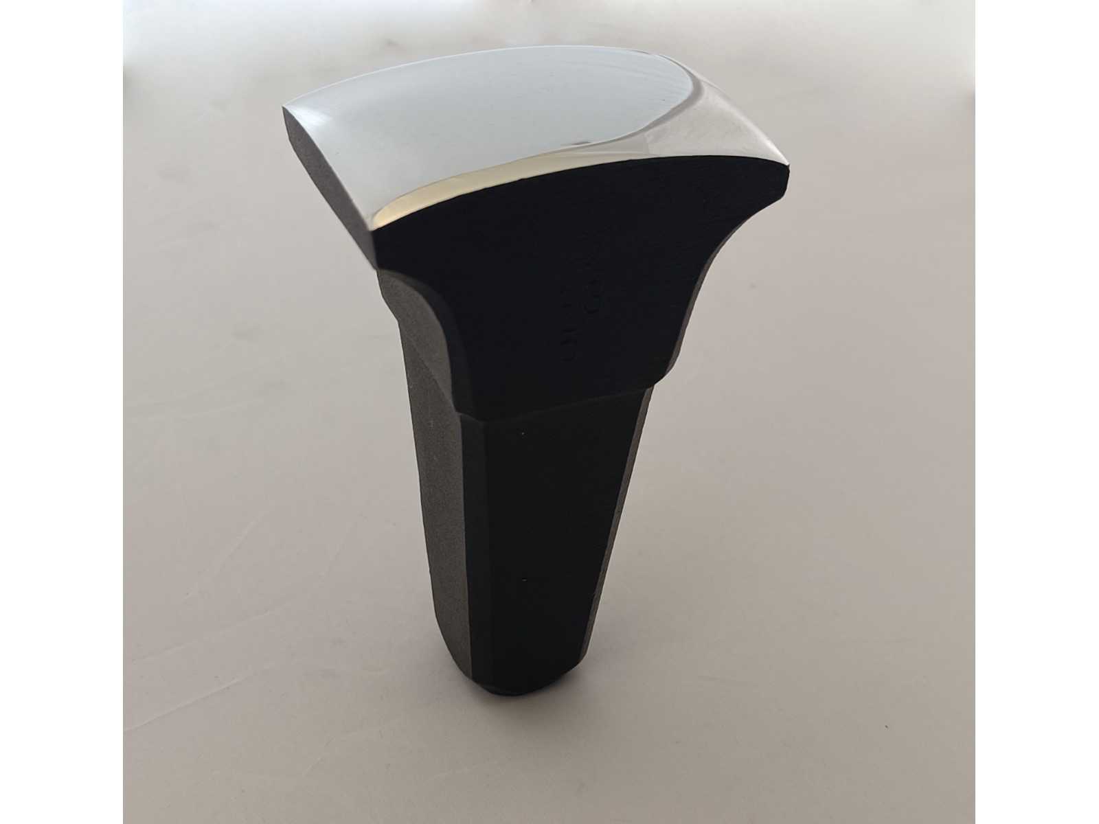 (BLOB)Anvil for bearing irons-1 (BLOB)Anvil for bearing irons-1