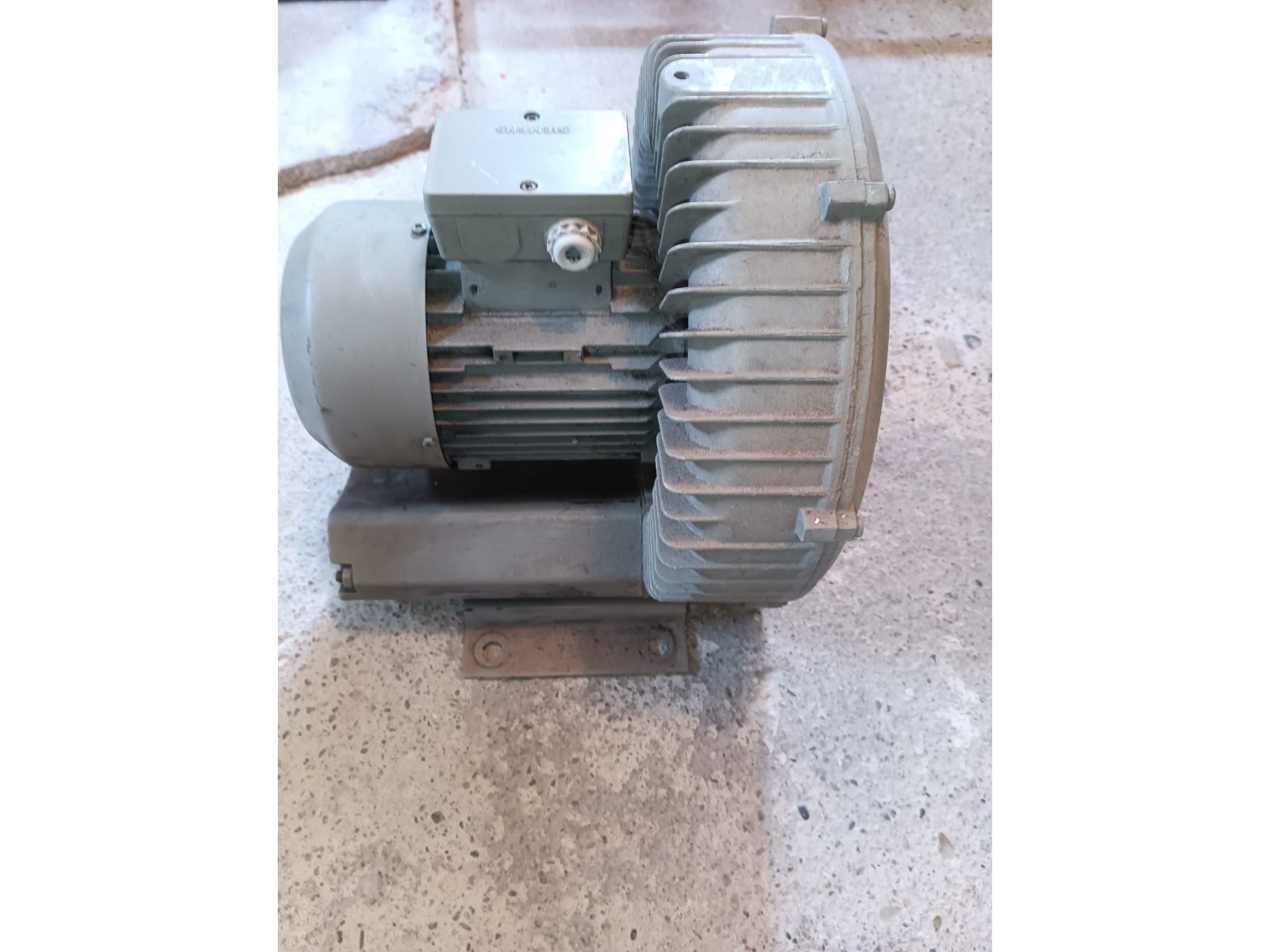 Biete -Gebläse - 1-4 Feuer-1