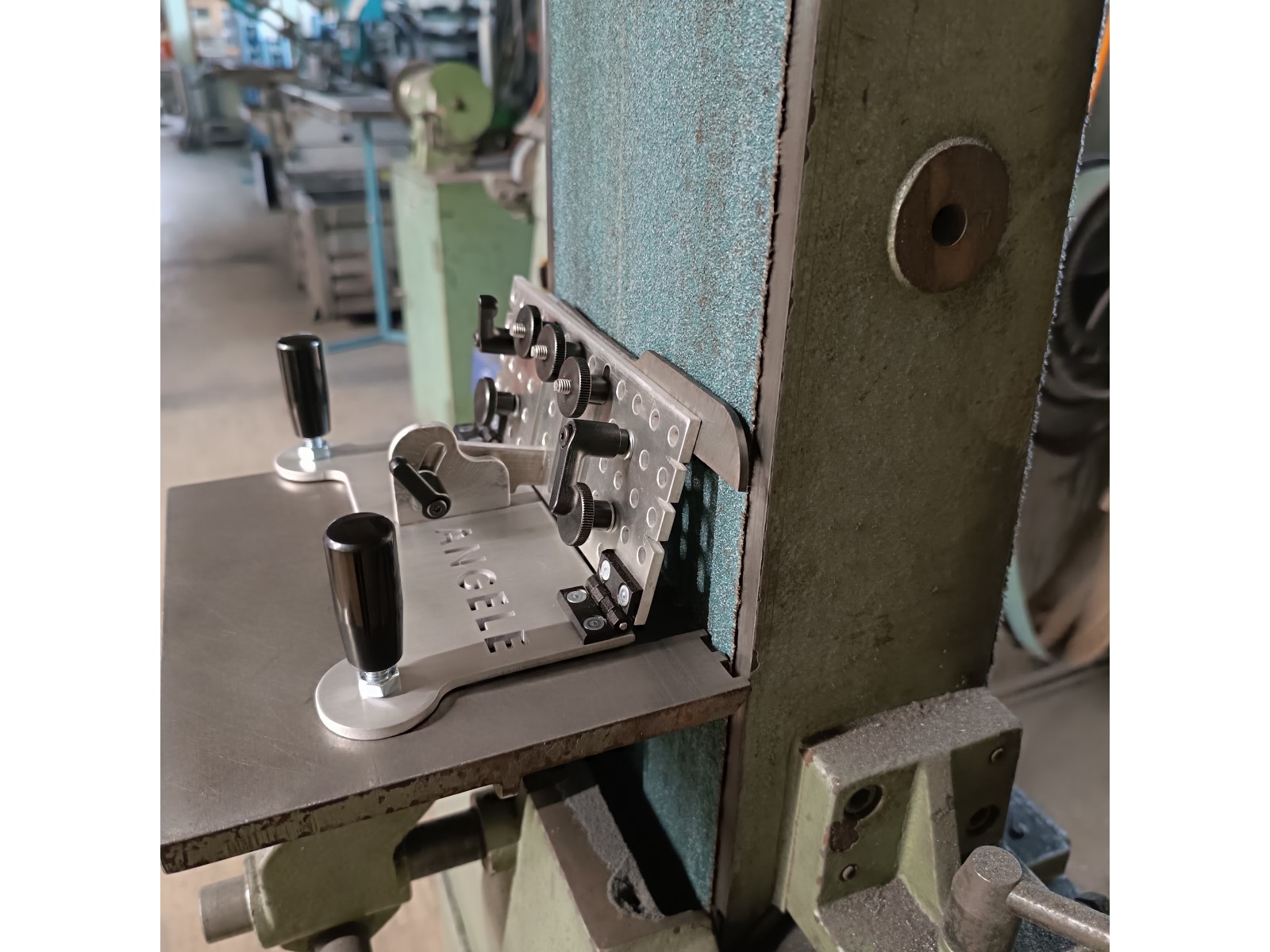 (BLOB)Knife grinding holder-6 (BLOB)Knife grinding holder-6