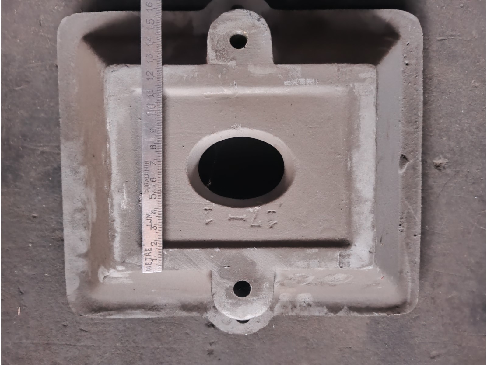 (BLOB)Poêle pour forge de campagne n° 17-2