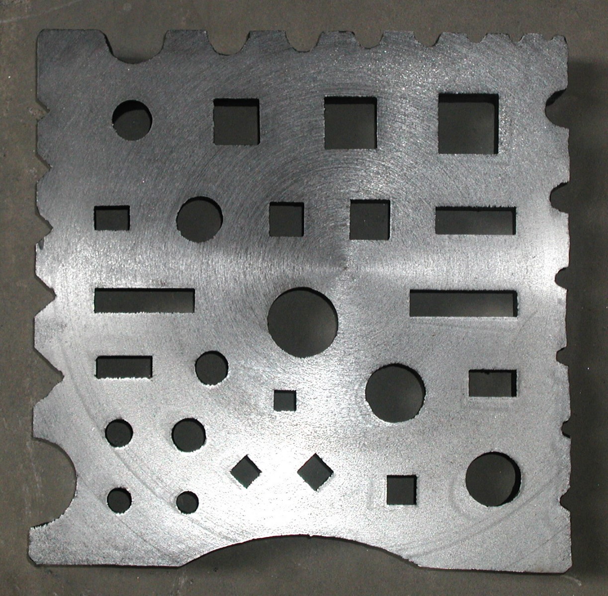 (BLOB)plateau à trous 400-2 (BLOB)plateau à trous 400-2